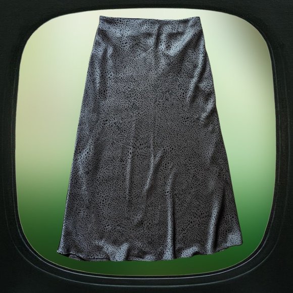 nwot aritzia babaton silky slip skirt - Picture 2 of 4